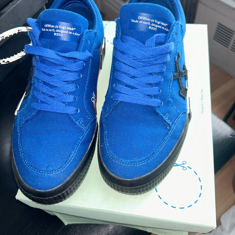 Off-White c/o Virgil Abloh, Size: 39, Color: Blue & Black Vulcanized